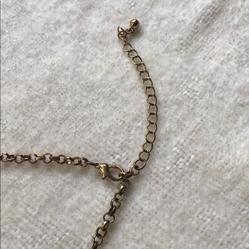 Lulu’s Statement Necklace - Picture 4 of 5